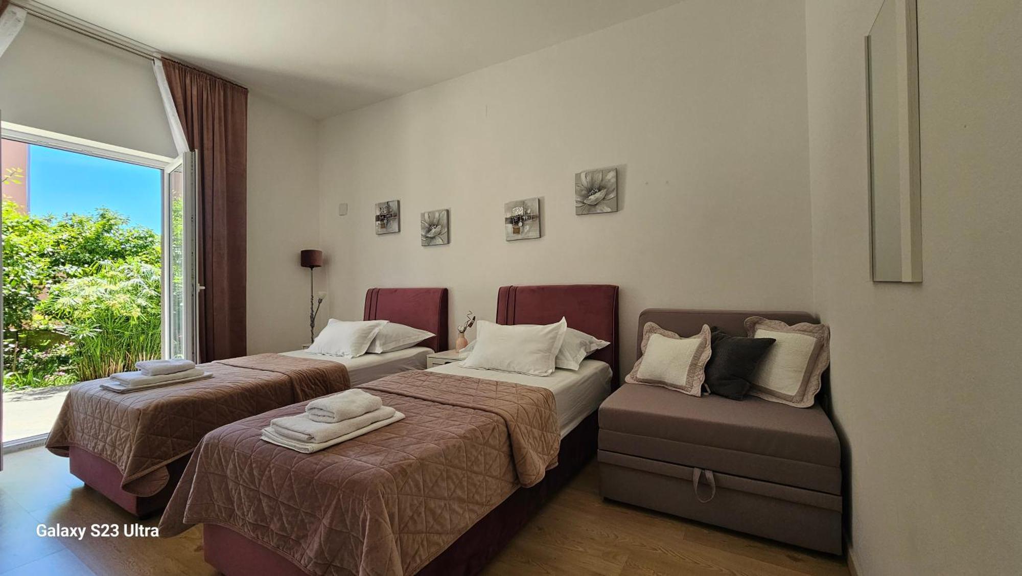 Apartmani Dianna Kastela Exterior photo